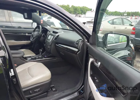 2014 Kia Sorento Limited V6 z USA, uszkodzony, nr VIN 5XYKWDA7XEG485405